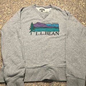 LLBean size Medium crew neck